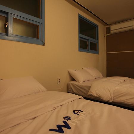 W Mini Hotel Dongdaemoon Seúl Exterior foto