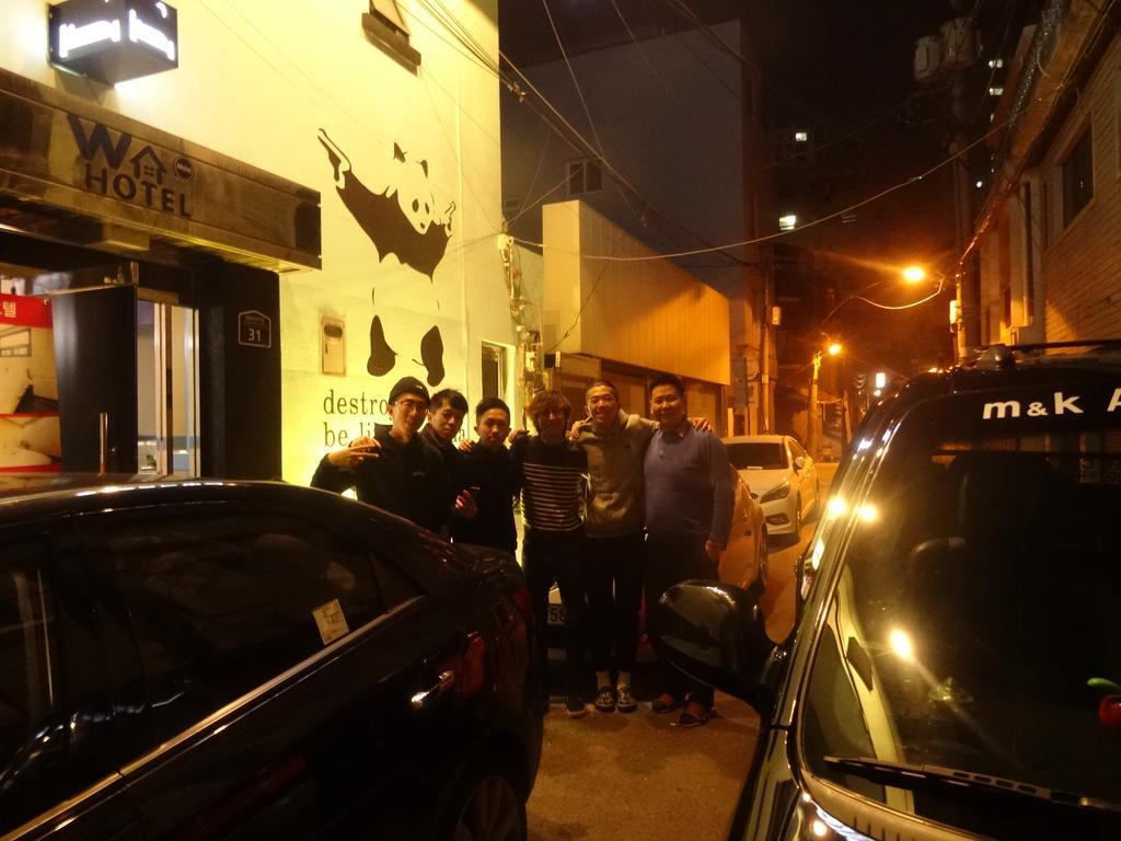 W Mini Hotel Dongdaemoon Seúl Exterior foto