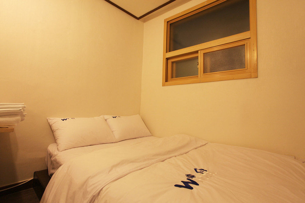W Mini Hotel Dongdaemoon Seúl Exterior foto